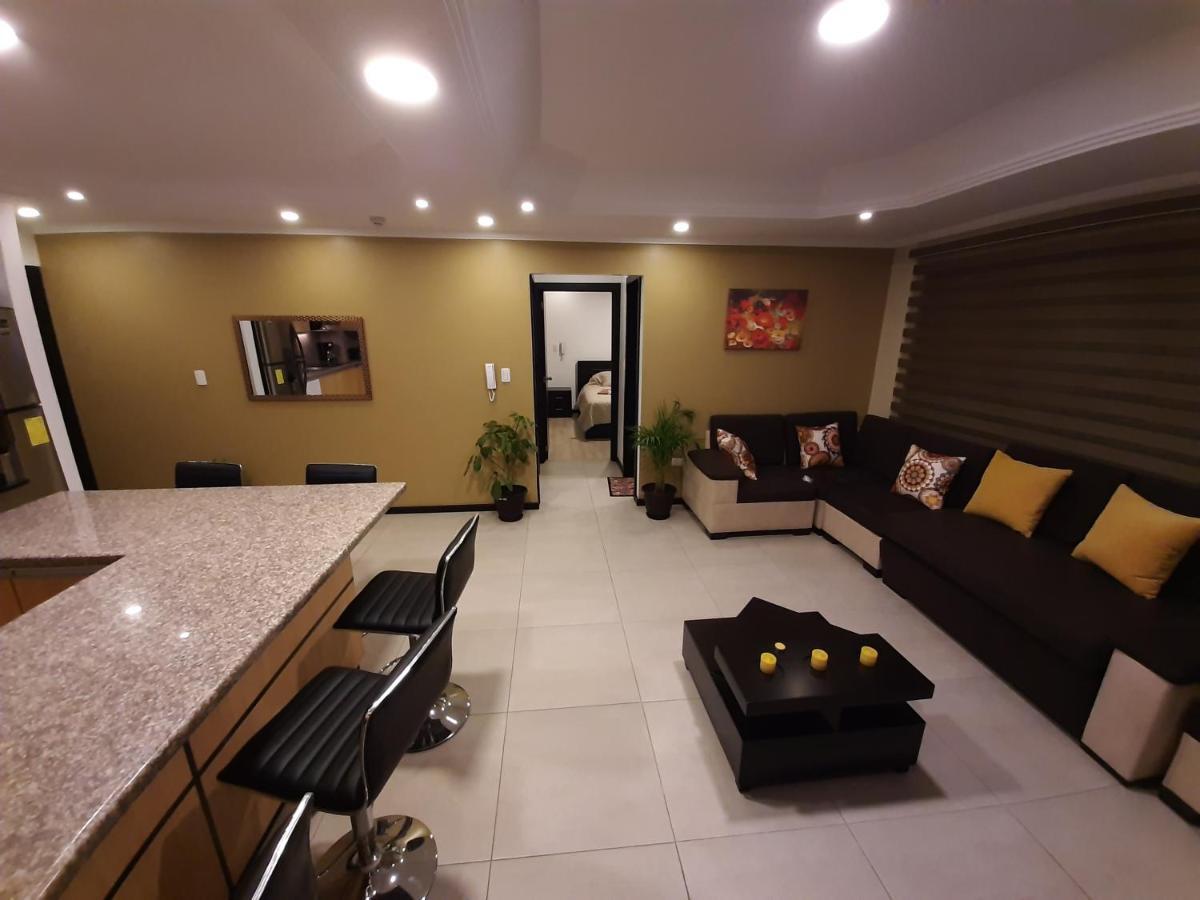 Condominio La Victoria, Departamento En Cuenca 1 Екстериор снимка